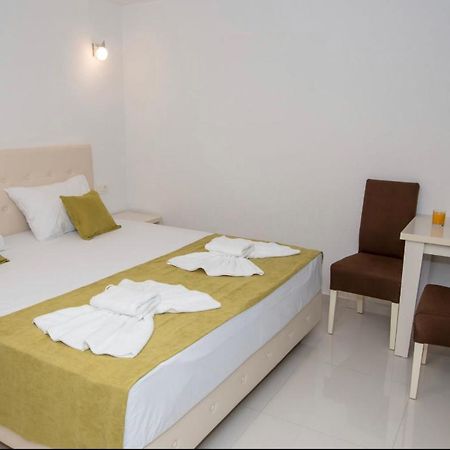 Apartmani Nela Sutomore Exterior foto