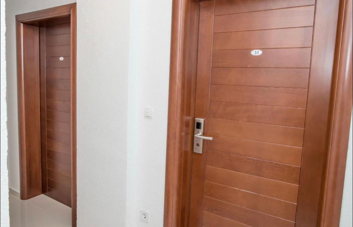 Apartmani Nela Sutomore Exterior foto