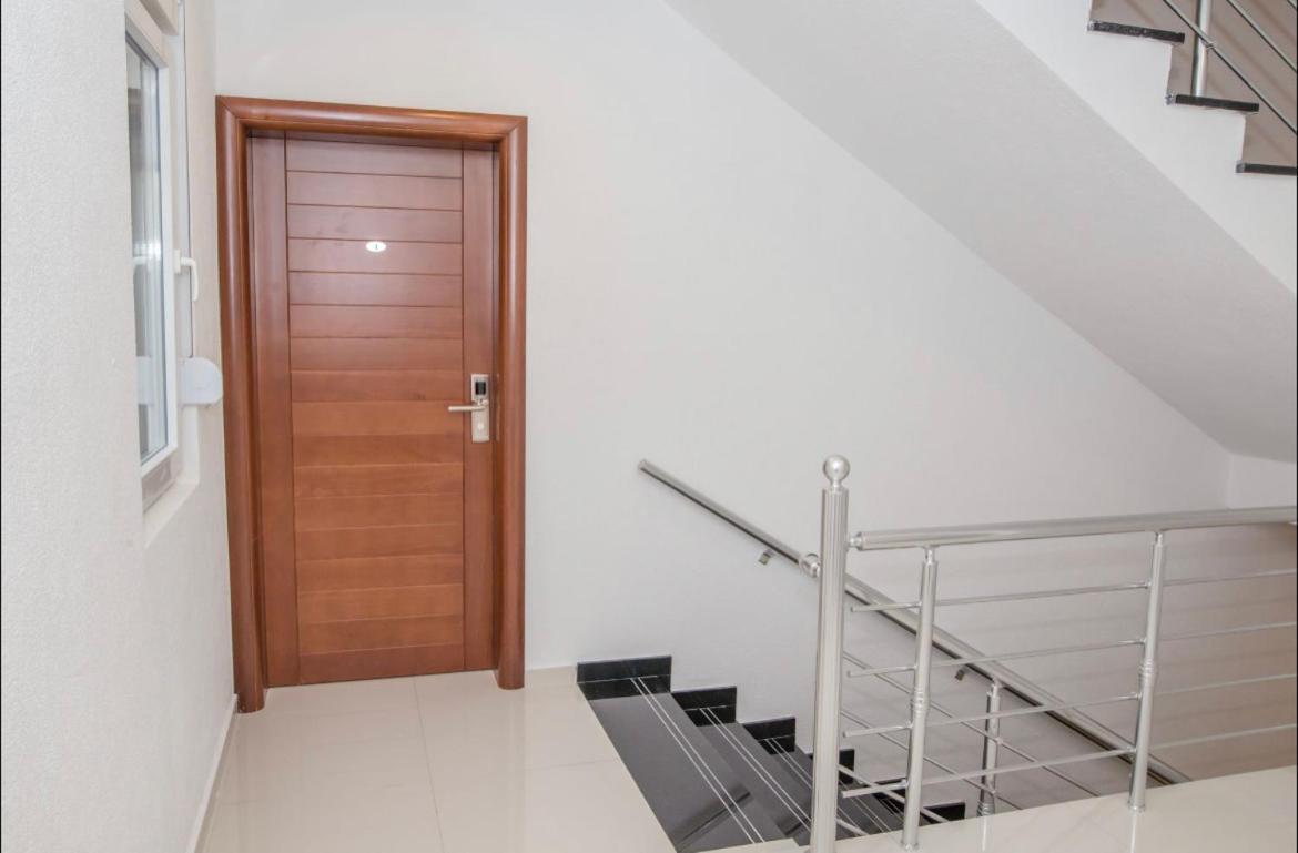 Apartmani Nela Sutomore Exterior foto